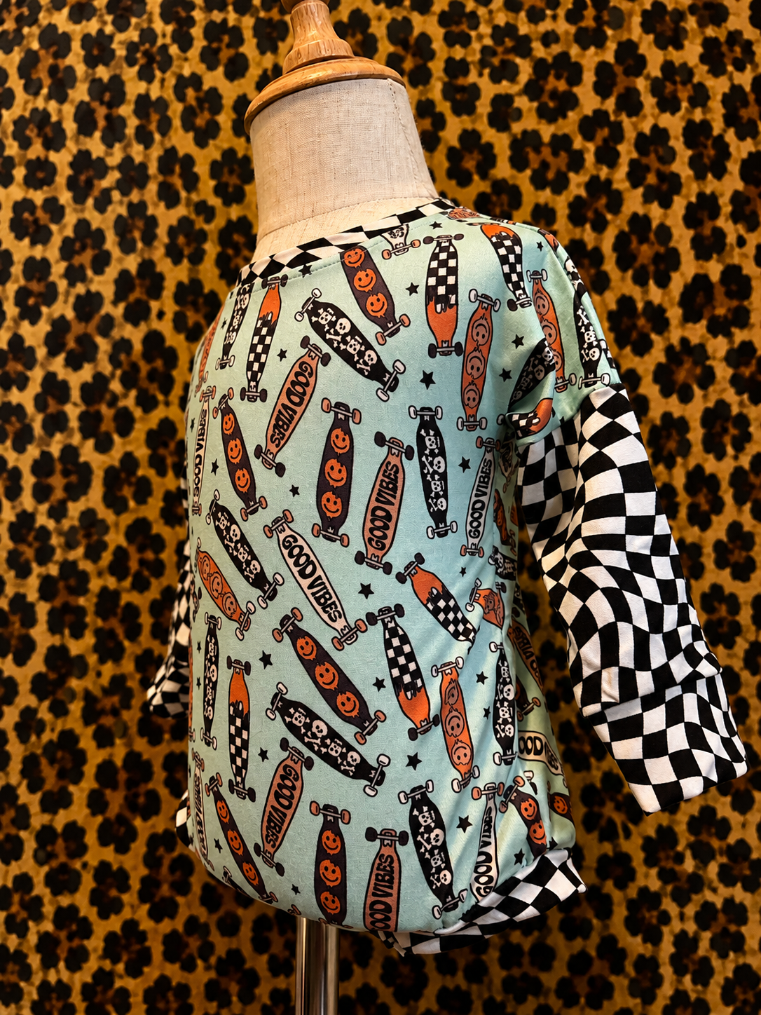 Checkered skater bubble